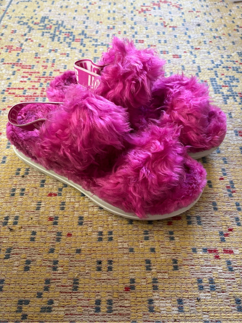 UGG Fluff Sugar Sandals